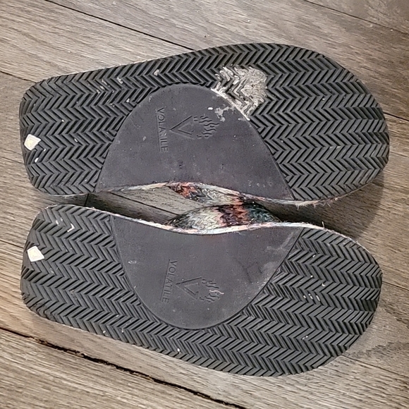 VOLATILE platform wedge flip flops rainbow bright colors Sz 7 - Picture 3 of 3